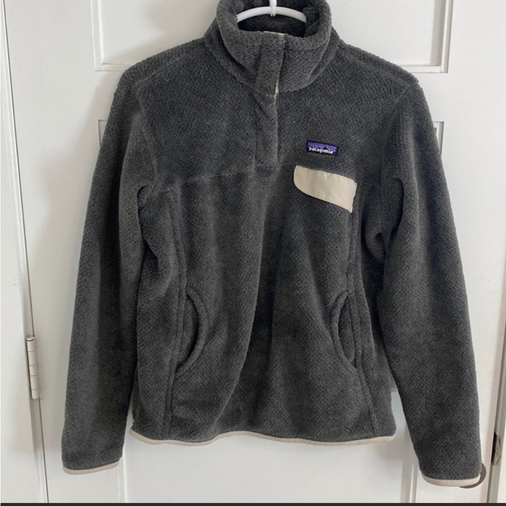Patagonia Puffy kangaroo sweater
